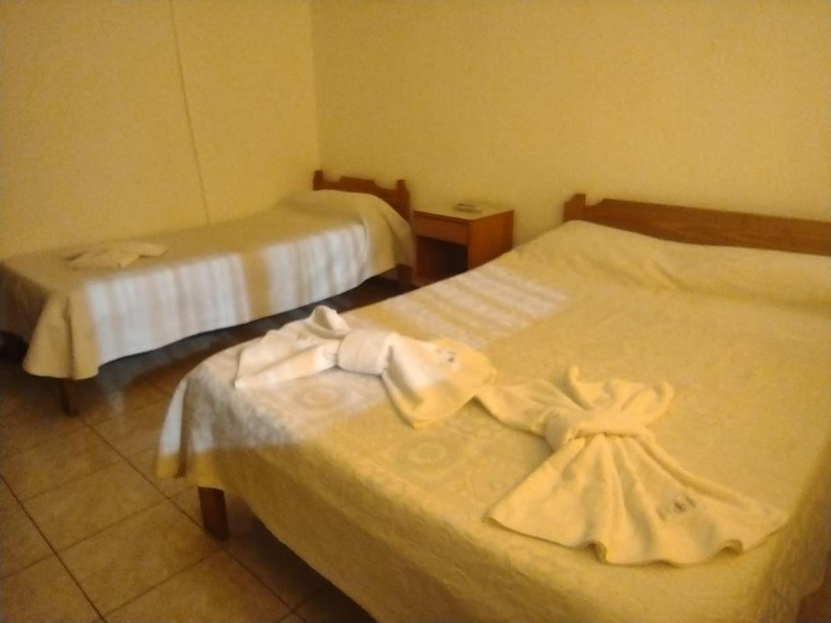 Alojamiento Curru Leuvu Bariloche Hotel ภายนอก รูปภาพ